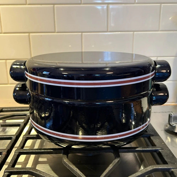 Vintage MCM Jepcor Dutch Oven  Enamelware Pot - Picture 5 of 17